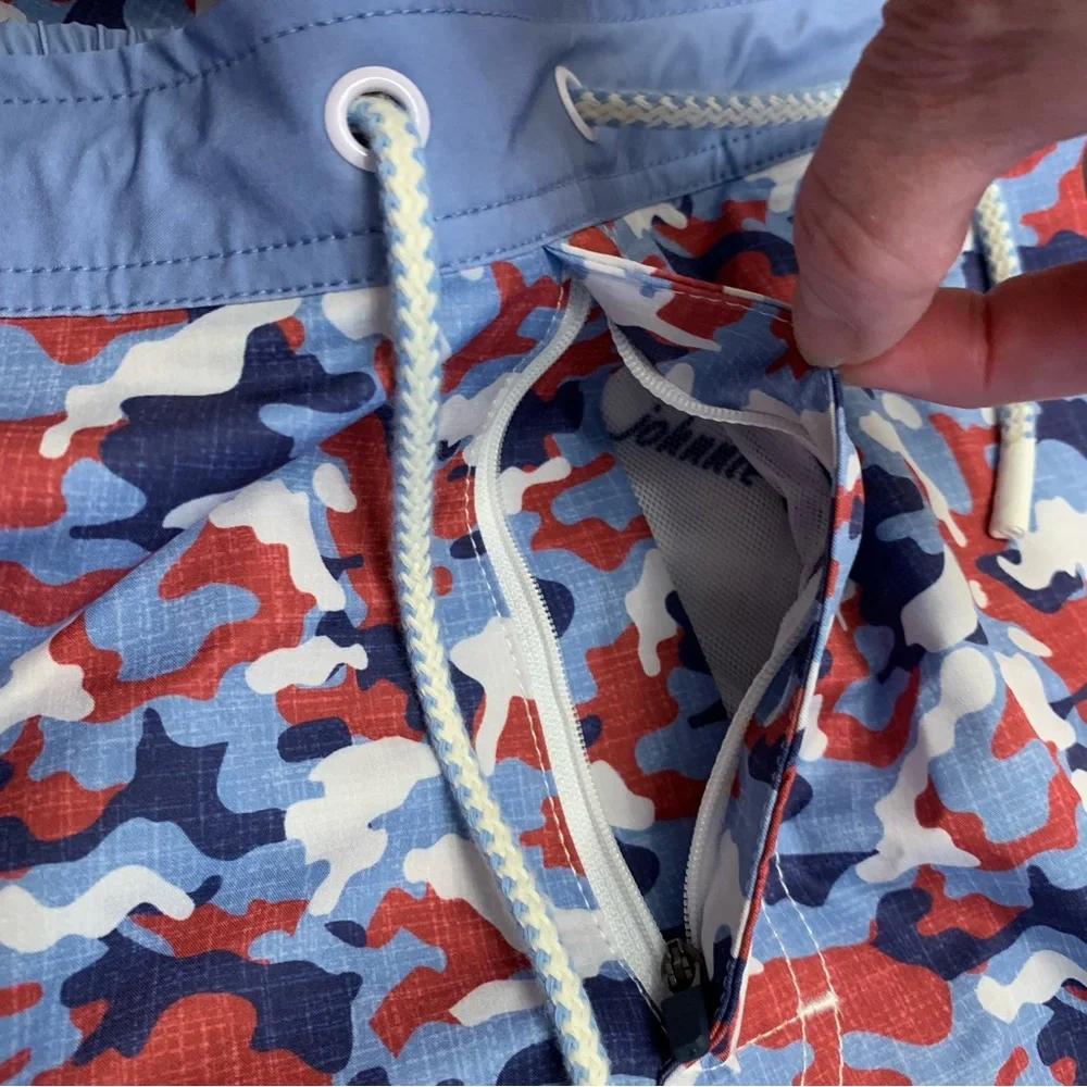 Johnnie-O NWOT Men’s XL Lined Red White Blue Camo Swim Trunks Boardshorts Preppy